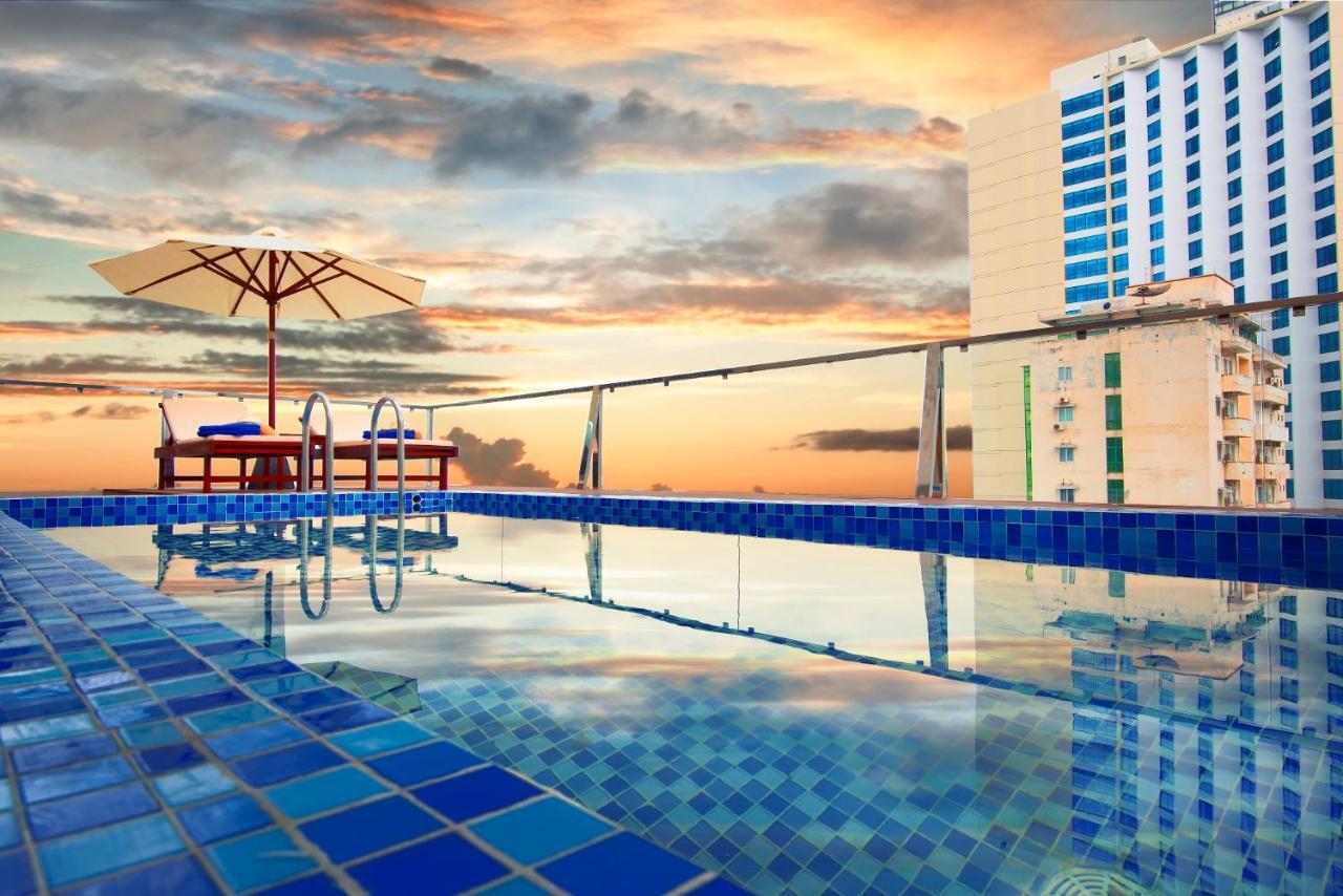 Golden Lotus Central Hotel Nha Trang Bagian luar foto